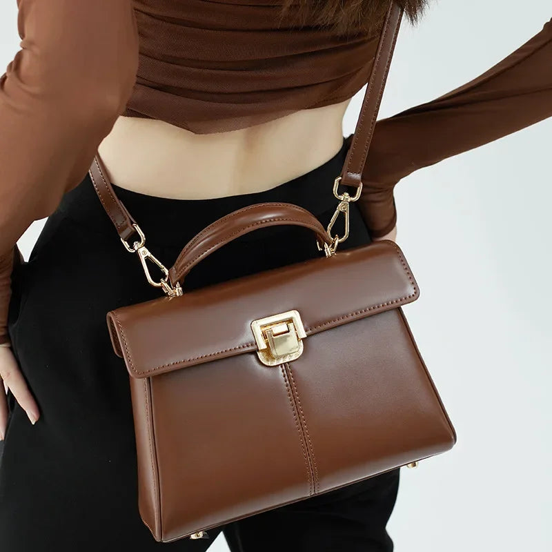 2025 Fashion Horseshoe Buckle Women's Bag, High-grade Cowhide Lock Zipper Design Women's Hand Bill Shoulder Bag Crossbody Bag
