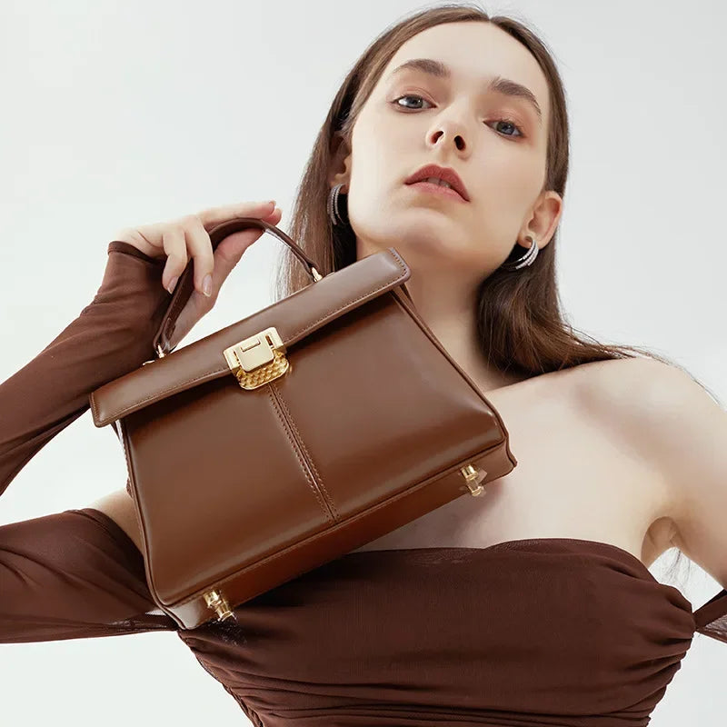 2025 Fashion Horseshoe Buckle Women's Bag, High-grade Cowhide Lock Zipper Design Women's Hand Bill Shoulder Bag Crossbody Bag