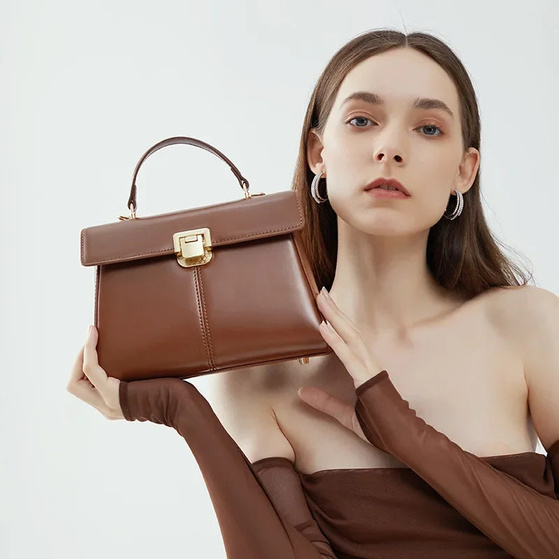 2025 Fashion Horseshoe Buckle Women's Bag, High-grade Cowhide Lock Zipper Design Women's Hand Bill Shoulder Bag Crossbody Bag